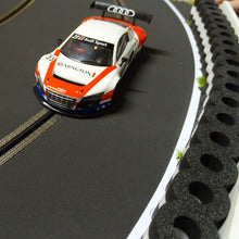 Carregar imagem no visualizador da galeria, Modellbau Reifenstapel Schwarz Weiss mit NSR Audi R8